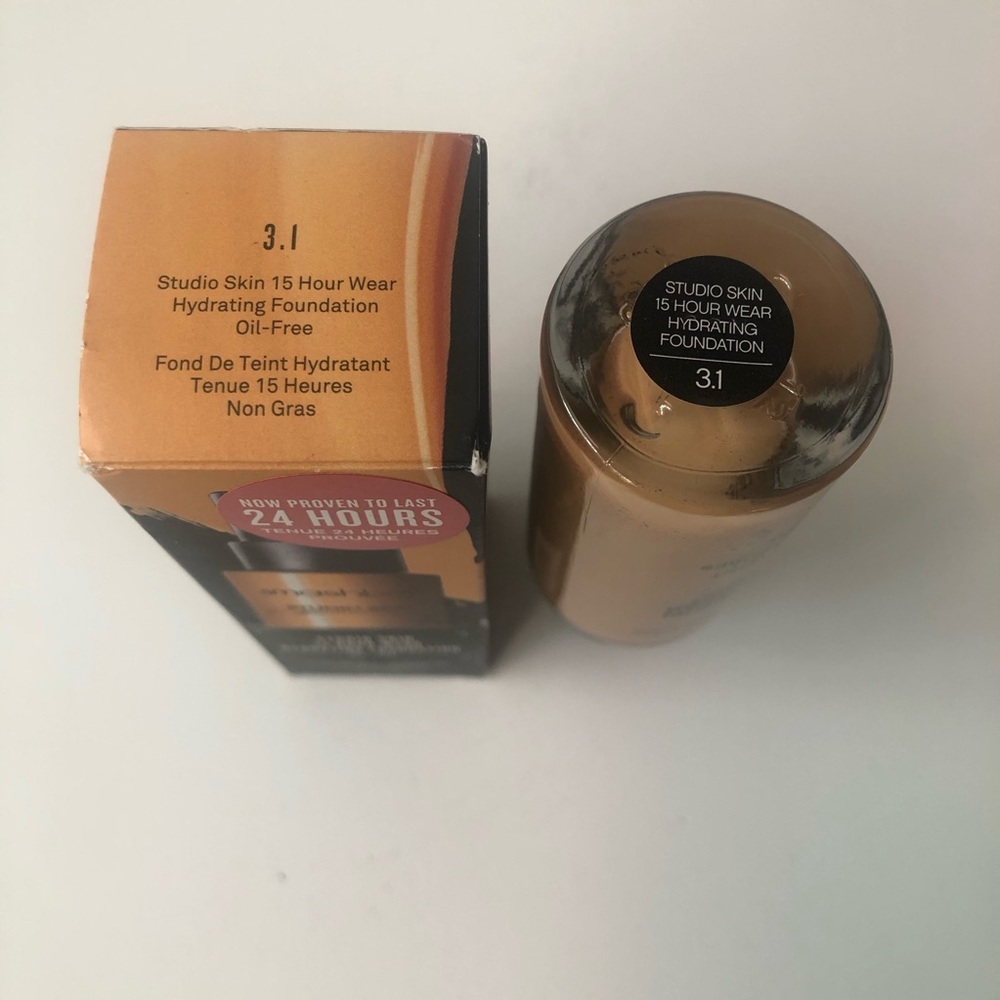 SmashBox Studio Skin - Picture 2 of 5